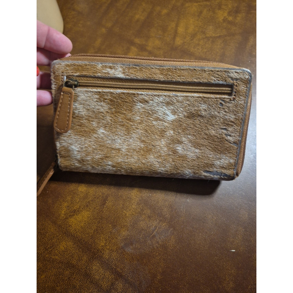 Genuine Cow Hide Phone Case Wallet Ladies Okpta151926 EUC - Picture 4 of 4